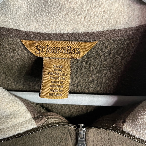 St John’s Bay Fleece Pullover - Picture 3 of 3